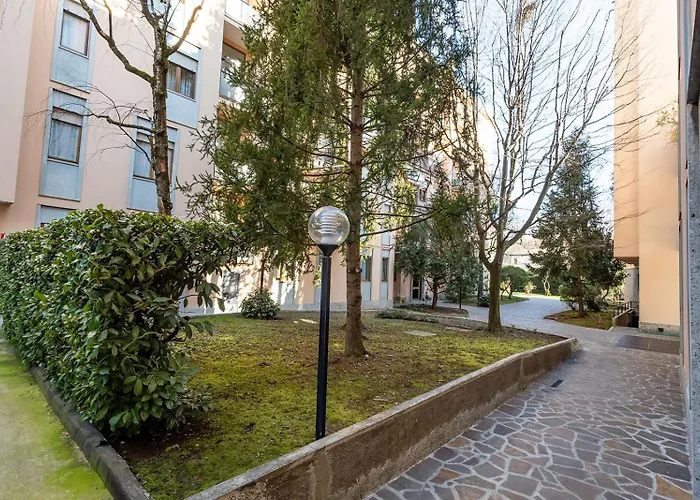 Guesthost - Casa Mia Casa Tua - Appartement Bergame